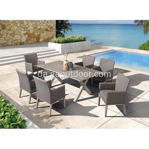 Havealuminium 6 stole og rektangulært bordsæt
